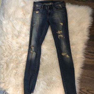 Ripped skinny jeans